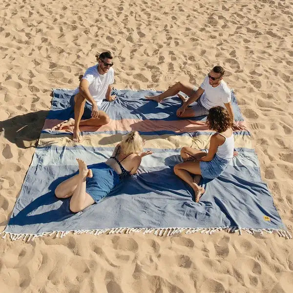 Big Blanket Big Beachy™ Blanket — Outdoor sand-resistant