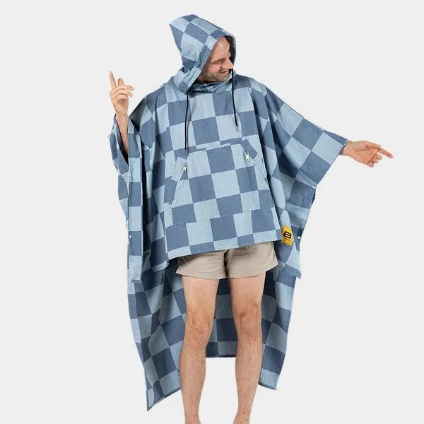 Big Blanket Factory Sale: Big Beachy™ Poncho — Outdoor sand-resistant in Poolside Checkered
