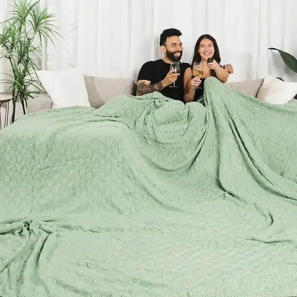 Big Blanket Factory Sale: Classic Knitted™ Blanket — Chunky knit
