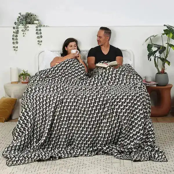 Big Blanket Premium Woven™ Blanket in Kitty Cats