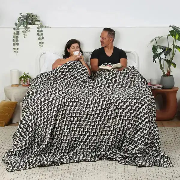 Big Blanket Premium Woven™ Blanket in Kitty Cats