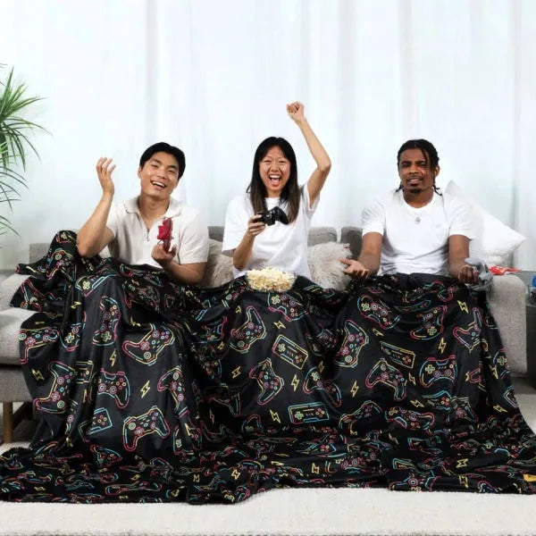 Big Blanket Original Stretch™ Blanket — 4-way stretch knit in Player 1