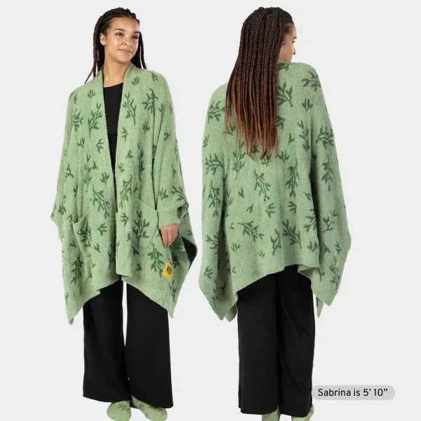 Big Blanket Premier Plush™ Wrap in Garden Sprigs