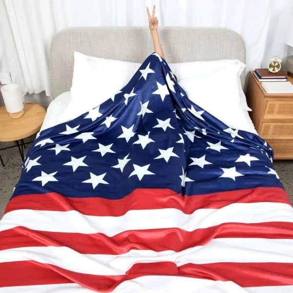 Big Blanket Original Stretch™ Blanket — 4-way stretch knit in Stars & Stripes