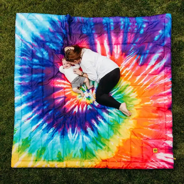 Big Blanket XL Outdoorsy™ Blanket — Bright Tie Dye