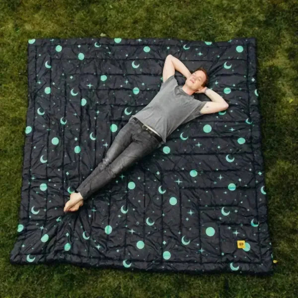 Big Blanket XL Outdoorsy™ Blanket — Galactic Glow