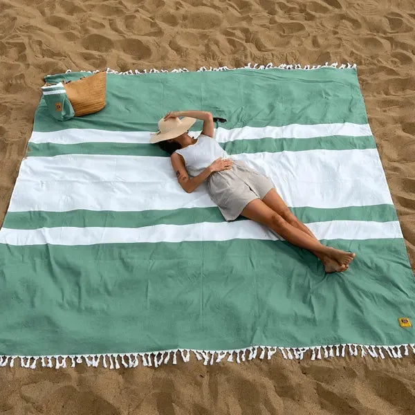 Big Blanket Big Beachy™ Blanket — Outdoor sand-resistant