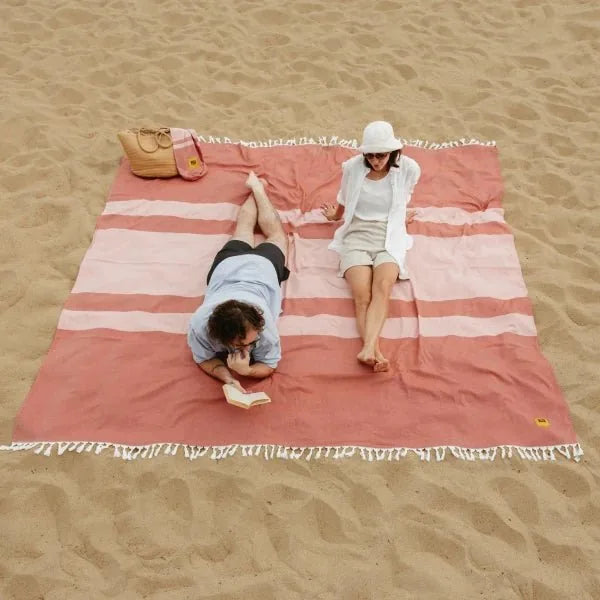Big Blanket Big Beachy™ Blanket — Outdoor sand-resistant