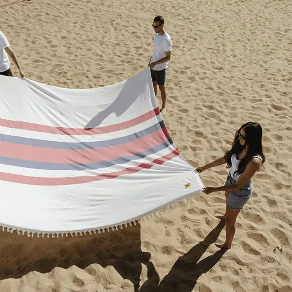 Big Blanket Big Beachy™ Blanket — Outdoor sand-resistant