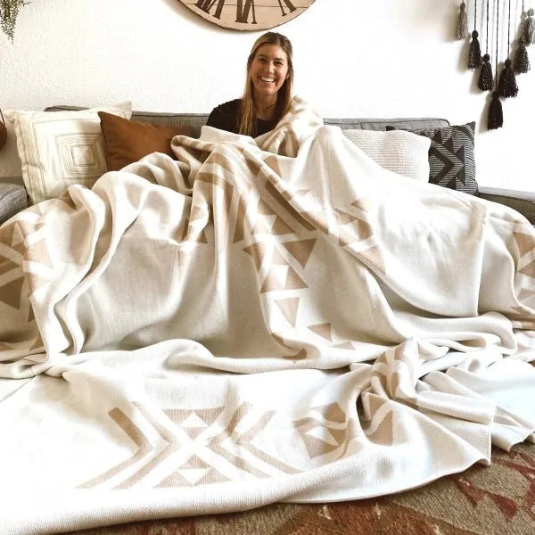 Big Blanket Factory Sale: Premium Woven™ Blanket in Gold Cream Geometric